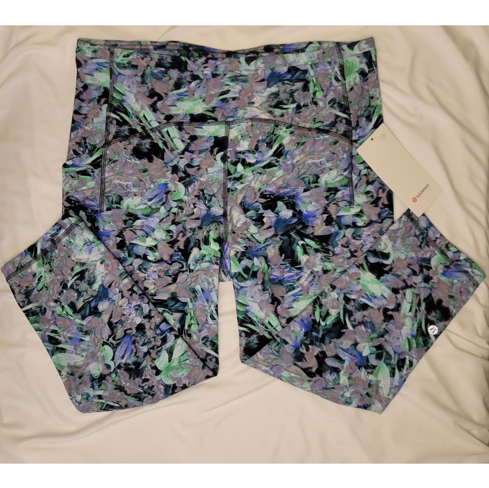 NWT Lululemon Swift Speed HR Crop 21" with Pockets